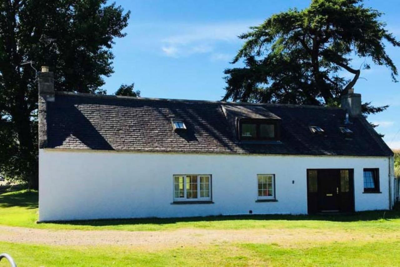 Garbity Cottage Fochabers Exterior photo